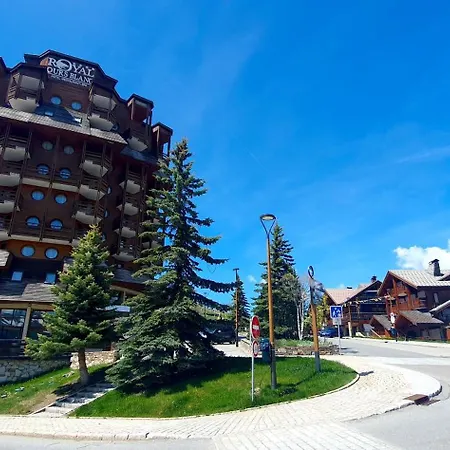 Avec Superbe Vue Sur Les Montagnes Daire